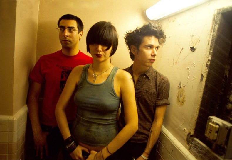 yeah yeah yeahs heads will roll yeah yeah yeahs heads will roll